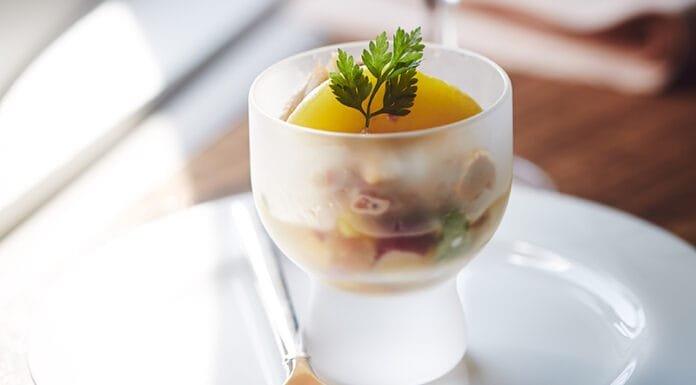 Travel Eats: First & Business Class Dining Business Class Dining Cathay Pacific Feature