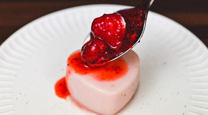 Easy Pink Dessert Recipe: Strawberry Tembleque (Coconut Custard)