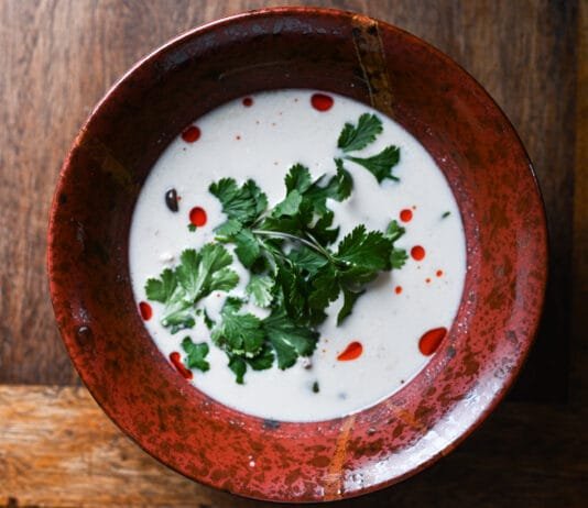 Chicken Galangal Soup Recipe, an Easy Introduction to Thai Home Cooking